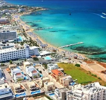 Dafnis Helios - Lovely 3 Bedroom With Pool - Close To Fig Tree Bay *