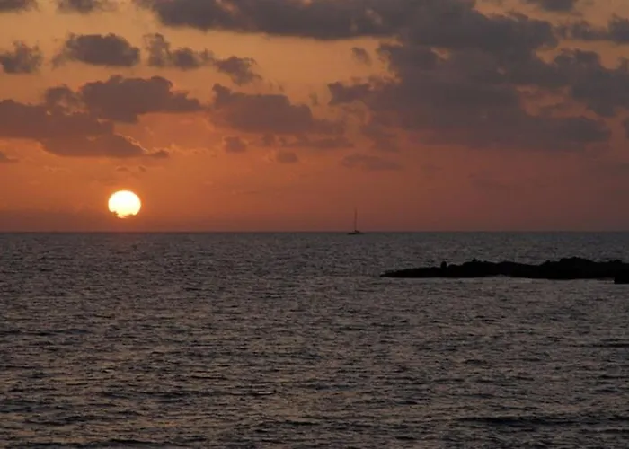 Dafnis Helios - Lovely 3 Bedroom With Pool 빌라